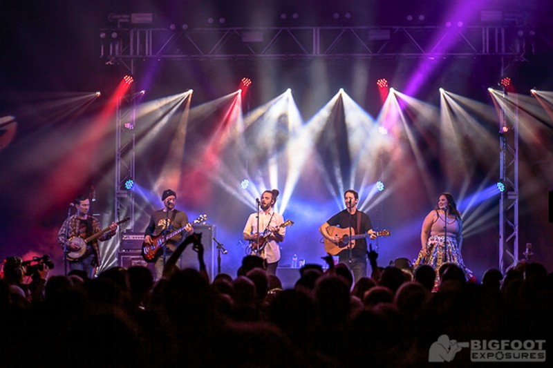 Yonder Mountain String Band w/ Horseshoes & Hand Grenades - 4/2/2016:  Stubb's, Austin, TX