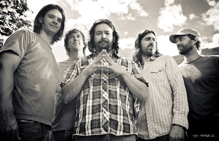 The Band of Heathens - Dancing & Singing Their Way to Wakarusa Festival