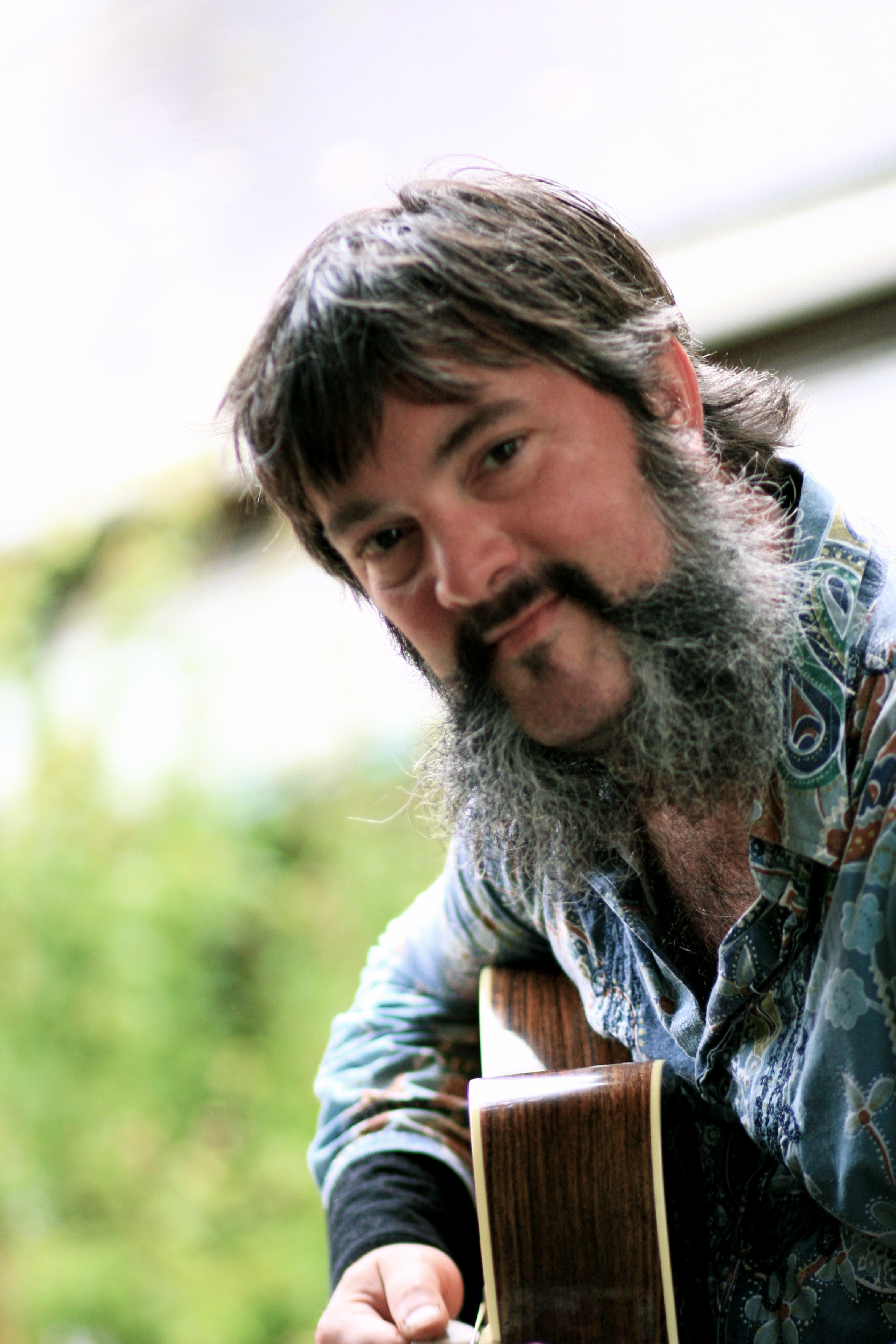 Legendary Flatpicking Guitarist Larry Keel Releases New CD 'Classic', Offers Free Download